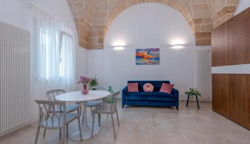 Superior One-Bedroom Apartment