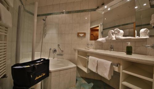 Large Double Room