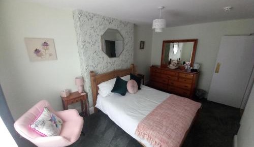 Double Room (6)