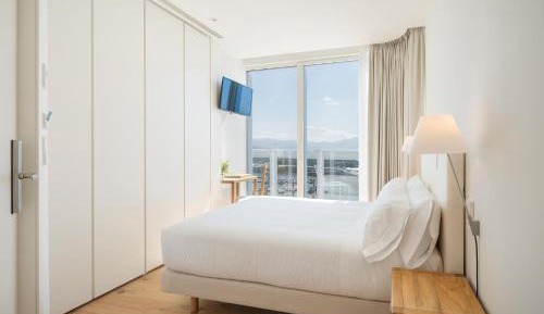 Deluxe Double Room with Balcony and Sea View