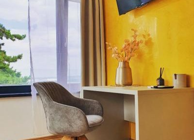 Deluxe Double Room with Shower