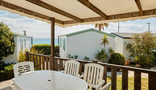 Deluxe Bungalow