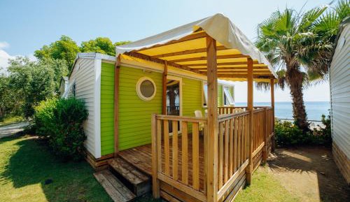 Bungalow Deluxe with Sea View