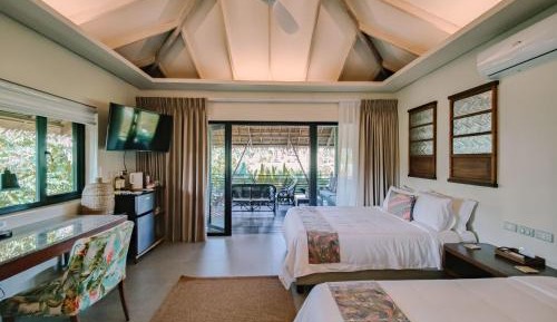 Double Queen Pool Villa