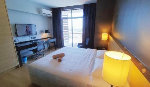 Deluxe King Room