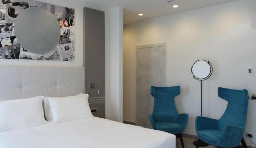 Junior Suite with Balcony