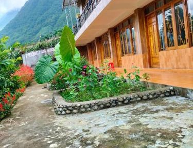 King Room with Mountain View