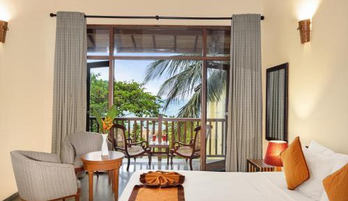 Deluxe Double Room with Balcony and Sea View