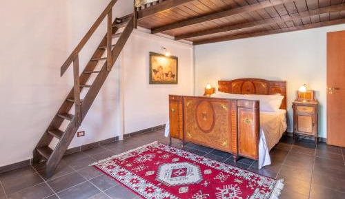 Superior One-Bedroom Apartment