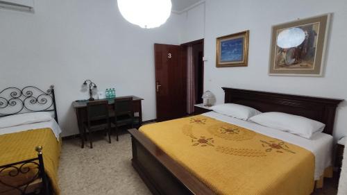 Triple Room with Private External Bathroom