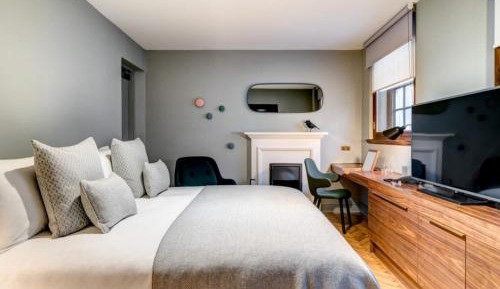 Two-Bedroom Suite