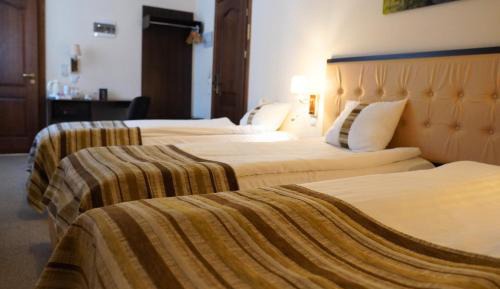 Economy Triple Room