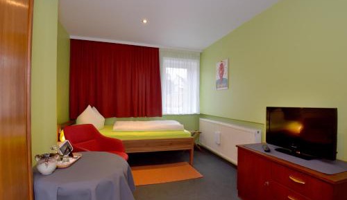 Economy Single Room with Shared Bathroom