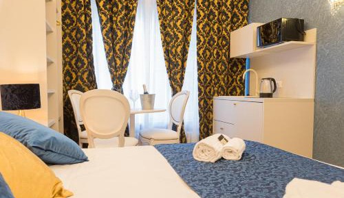 Luxury Triple Room