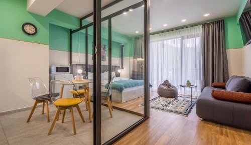 Studio Apartment