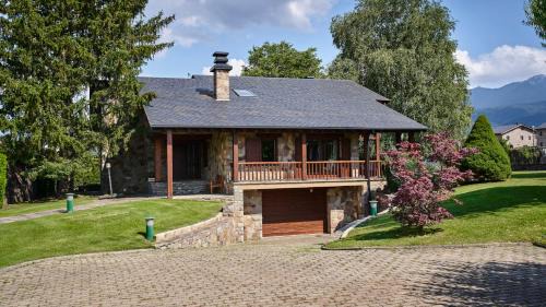 Six-Bedroom House