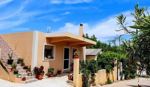 Two-Bedroom Apartment with Mountain View
