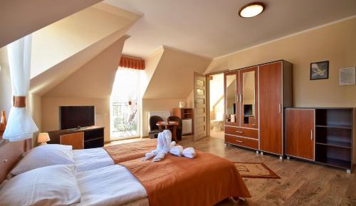 Triple Room with Balcony