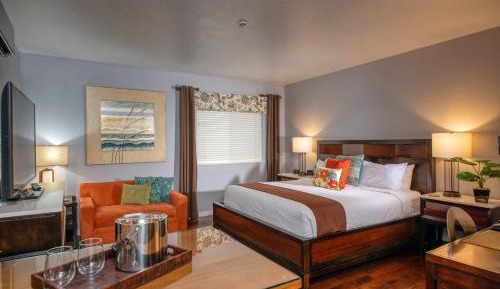 Deluxe King Room