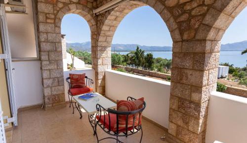 Deluxe Triple Room with Sea View