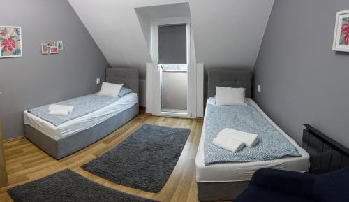 Twin Room with Private Bathroom