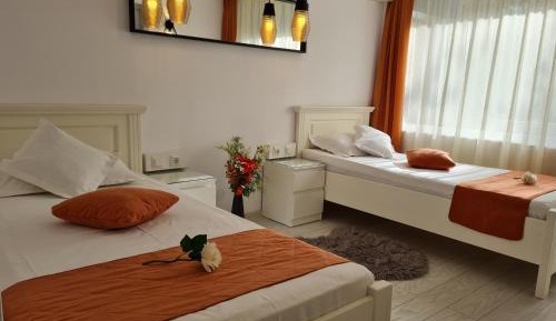 Twin Room with Pool View