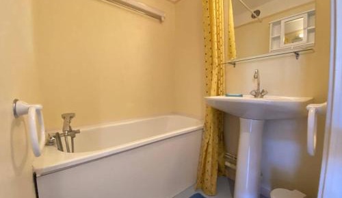 Apartment (4 Adults)