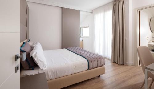 Suite with Sea View