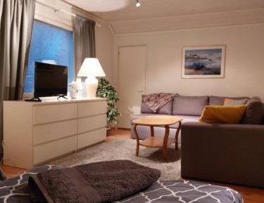 Twin Room with Shared Bathroom and Kitchen