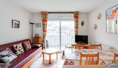 Apartment (6 Adults)