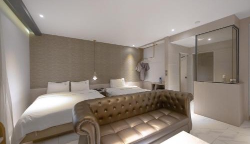 Double or Twin Room with City View