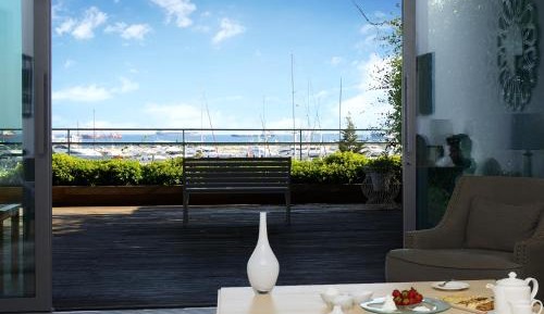 Family Apartment One Bedroom with Sea View