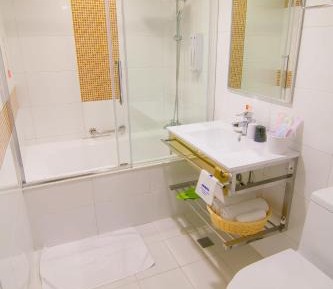 Queen Room with Bath