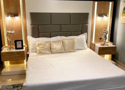 Deluxe Room (2 Adults + 1 Child)