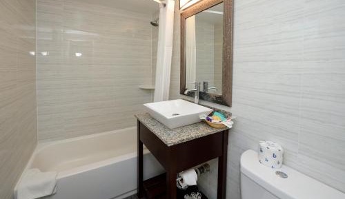 King Room - Non-Smoking