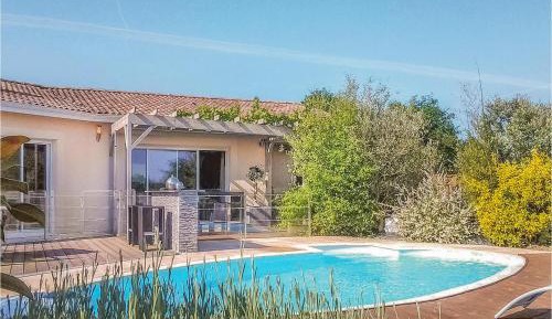 Four-Bedroom Holiday Home