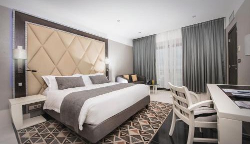 Superior King Room