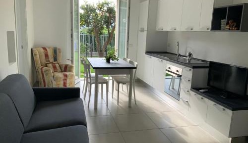 Apartment with Garden View