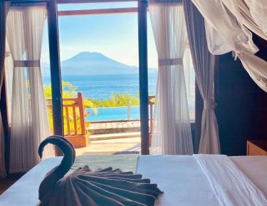 Deluxe Room with Sea View