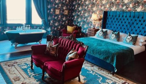 Queen Suite
