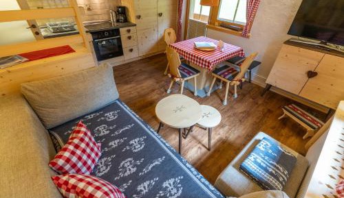 A1 - Duplex One-Bedroom Apartment with Balcony