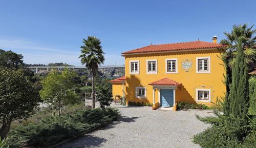 Six-Bedroom House