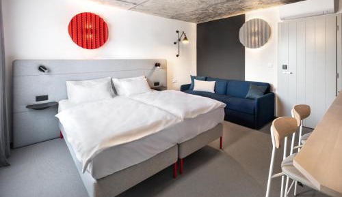 Deluxe Double Room with Extra Bed