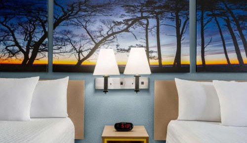 Double Room with Two Double Beds - Non-Smoking