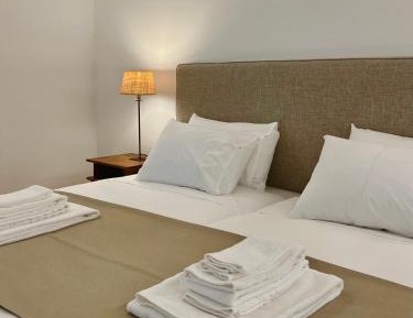 Deluxe Family Suite