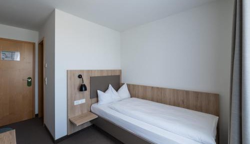 Economy Single Room