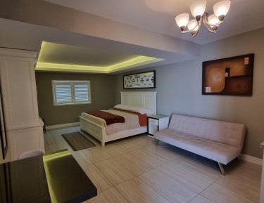 Deluxe King Room