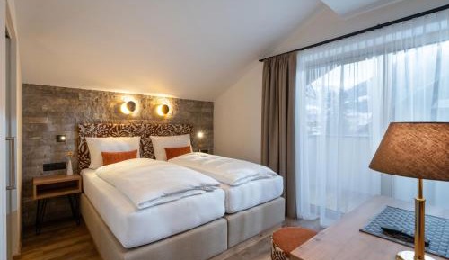 Three-Bedroom Apartment with Balcony