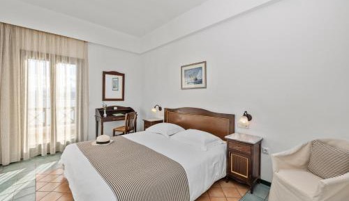 Triple Room with Sea View