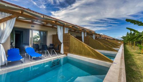 Suite with Private Pool